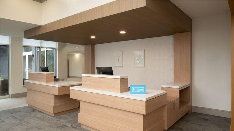 Hilton Garden Inn Southpark Lobby