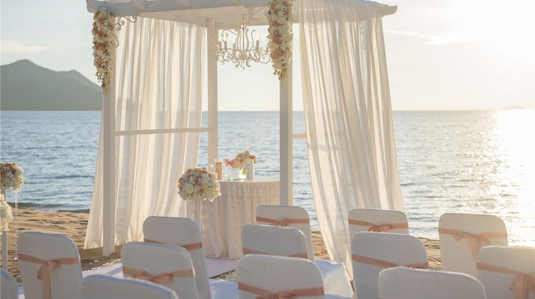 DoubleTree by Hilton Resort & Spa Marjan Beach