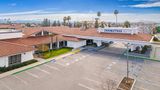 DoubleTree by Hilton Hotel Bakersfield Exterior