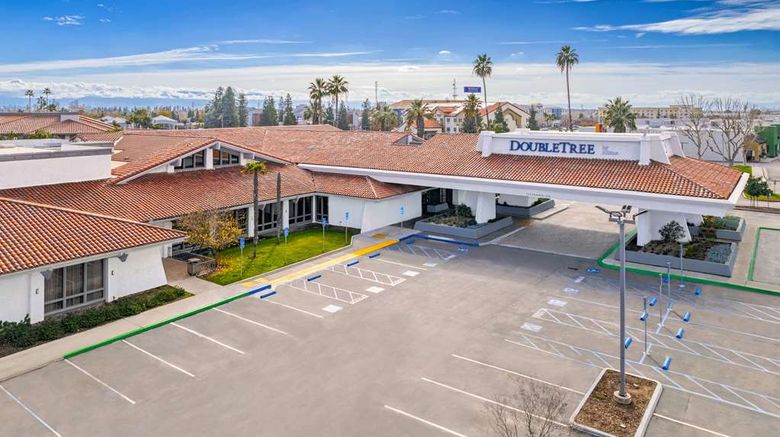 <b>DoubleTree by Hilton Hotel Bakersfield Exterior</b>. Images powered by <a href="https://iceportal.shijigroup.com/" title="IcePortal" target="_blank">IcePortal</a>.