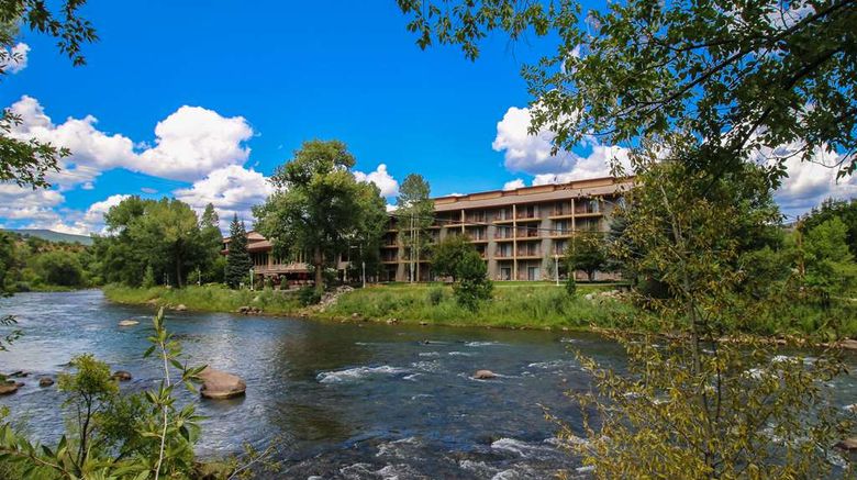 <b>Doubletree Hotel Durango Exterior</b>. Images powered by <a href="https://iceportal.shijigroup.com/" title="IcePortal" target="_blank">IcePortal</a>.