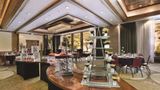 <b>Doubletree Hotel Durango Restaurant</b>. Images powered by <a href="https://iceportal.shijigroup.com/" title="IcePortal" target="_blank">IcePortal</a>.