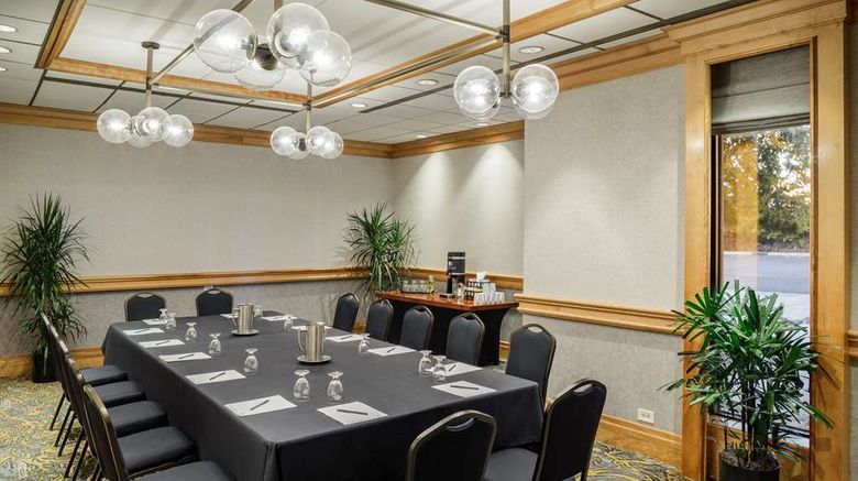 <b>DoubleTree by Hilton Hotel Denver Meeting</b>. Images powered by <a href="https://iceportal.shijigroup.com/" title="IcePortal" target="_blank">IcePortal</a>.