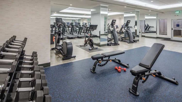 DoubleTree by Hilton Hotel Denver Health