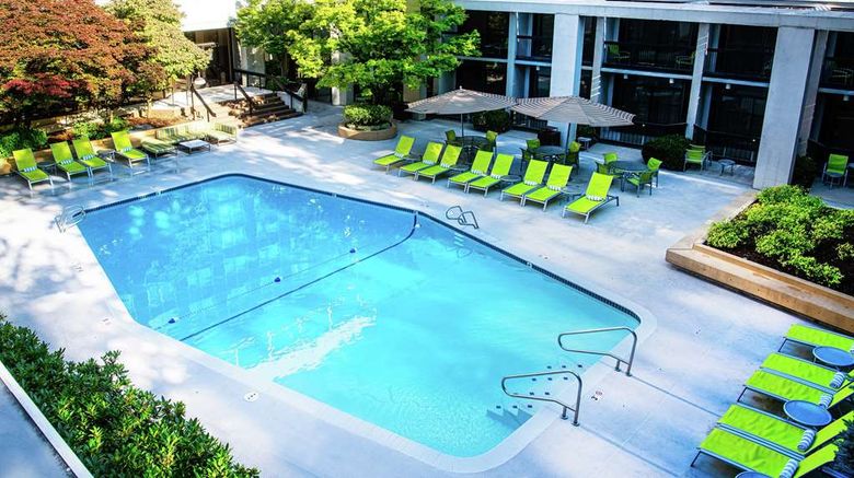 <b>Doubletree by Hilton Portland Health</b>. Images powered by <a href="https://iceportal.shijigroup.com/" title="IcePortal" target="_blank">IcePortal</a>.
