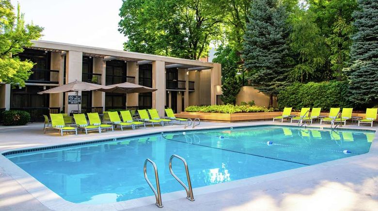 <b>Doubletree by Hilton Portland Pool</b>. Images powered by <a href="https://iceportal.shijigroup.com/" title="IcePortal" target="_blank">IcePortal</a>.