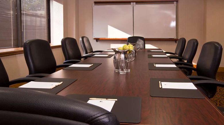 <b>Doubletree by Hilton Portland Meeting</b>. Images powered by <a href="https://iceportal.shijigroup.com/" title="IcePortal" target="_blank">IcePortal</a>.