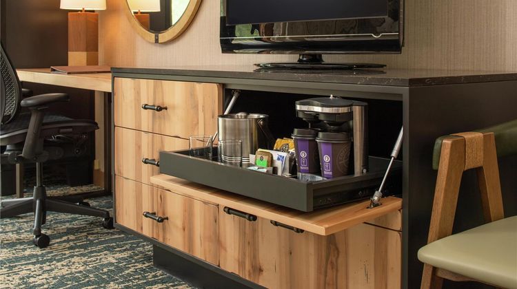 Edgewater Missoula, Tapestry Collection Room