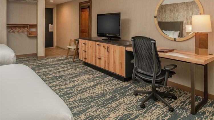 Edgewater Missoula, Tapestry Collection Room
