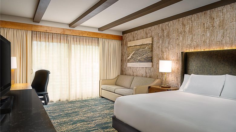 <b>Edgewater Missoula, Tapestry Collection Room</b>. Images powered by <a href="https://iceportal.shijigroup.com/" title="IcePortal" target="_blank">IcePortal</a>.