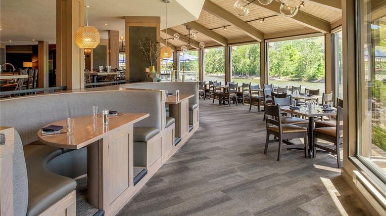 <b>Edgewater Missoula, Tapestry Collection Restaurant</b>. Images powered by <a href="https://iceportal.shijigroup.com/" title="IcePortal" target="_blank">IcePortal</a>.