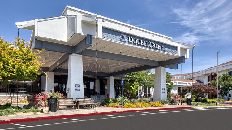 DoubleTree by Hilton Sacramento Exterior