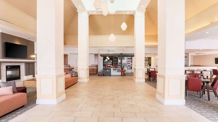 Hilton Garden Inn Reno Lobby