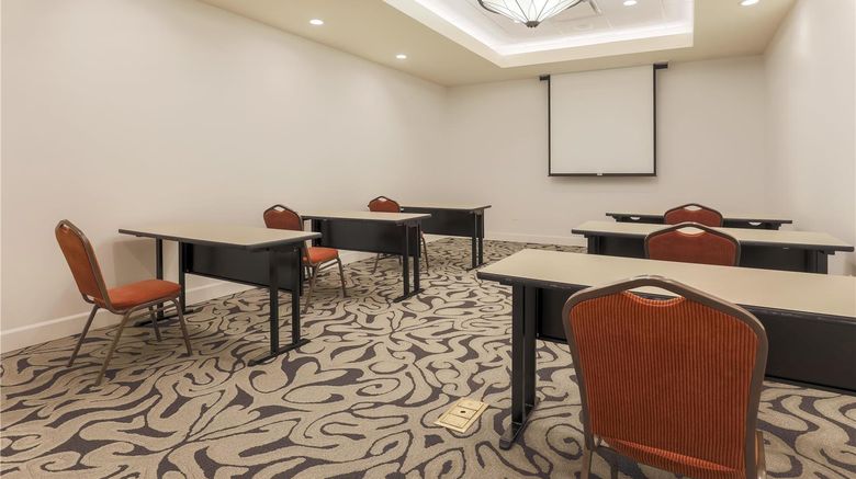 <b>Hilton Garden Inn Reno Meeting</b>. Images powered by <a href="https://iceportal.shijigroup.com/" title="IcePortal" target="_blank">IcePortal</a>.