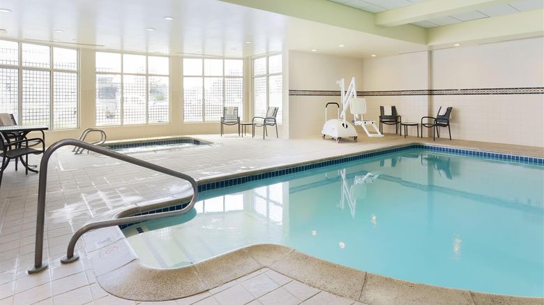 <b>Hilton Garden Inn Reno Pool</b>. Images powered by <a href="https://iceportal.shijigroup.com/" title="IcePortal" target="_blank">IcePortal</a>.