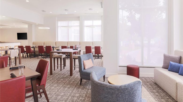 <b>Hilton Garden Inn Reno Restaurant</b>. Images powered by <a href="https://iceportal.shijigroup.com/" title="IcePortal" target="_blank">IcePortal</a>.