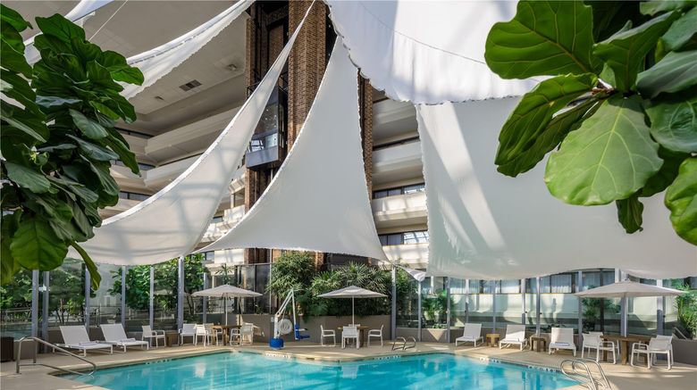 <b>DoubleTree by Hilton Hotel Rochester Pool</b>. Images powered by <a href="https://iceportal.shijigroup.com/" title="IcePortal" target="_blank">IcePortal</a>.