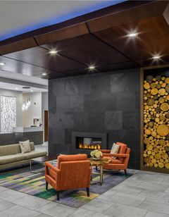DoubleTree by Hilton Hotel Rochester