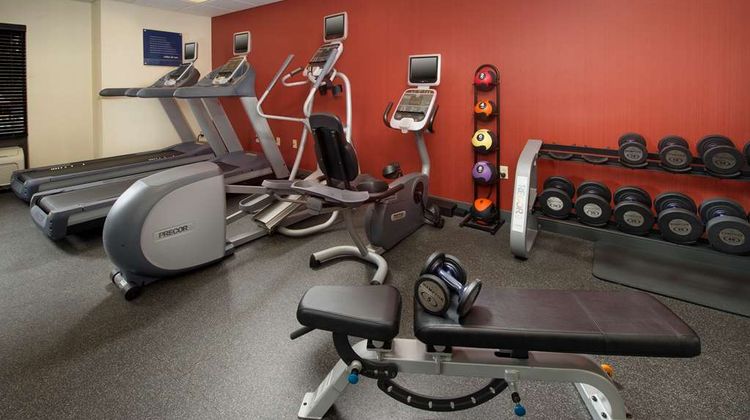 Hampton Inn Rochester-North Health