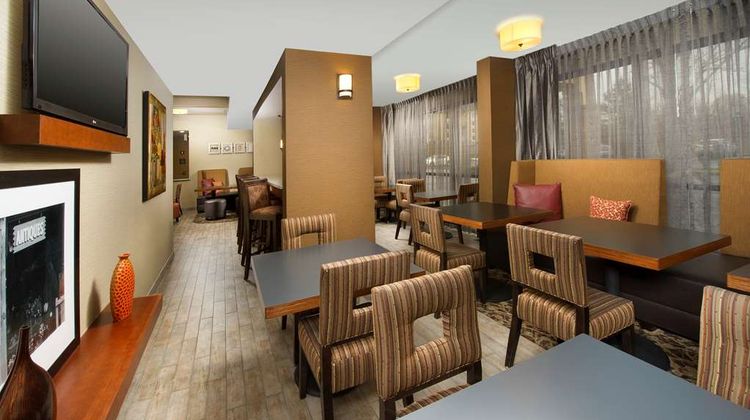Hampton Inn Rochester-North Restaurant