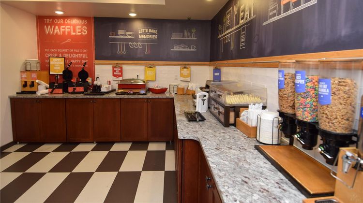 Hampton Inn Rochester-North Restaurant