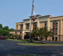 Hampton Inn Rochester-North Exterior