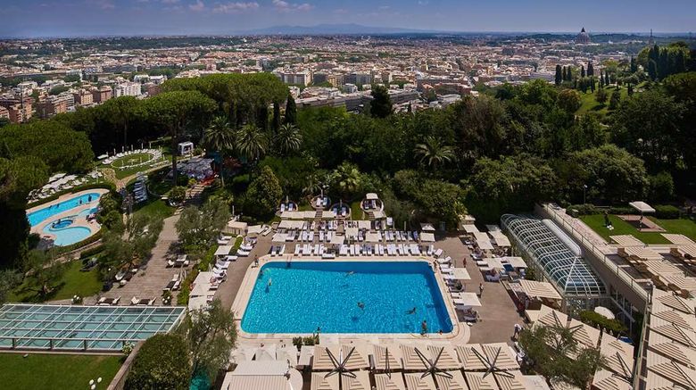 <b>Rome Cavalieri, A Waldorf Astoria Hotel Pool</b>. Images powered by <a href="https://iceportal.shijigroup.com/" title="IcePortal" target="_blank">IcePortal</a>.