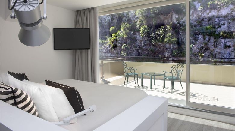 <b>Hilton Sorrento Palace Room</b>. Images powered by <a href="https://iceportal.shijigroup.com/" title="IcePortal" target="_blank">IcePortal</a>.