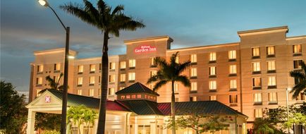Hilton Garden Inn Fort Myers Arpt/FGCU Exterior