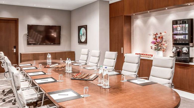 <b>Hilton Rotterdam Meeting</b>. Images powered by <a href="https://iceportal.shijigroup.com/" title="IcePortal" target="_blank">IcePortal</a>.