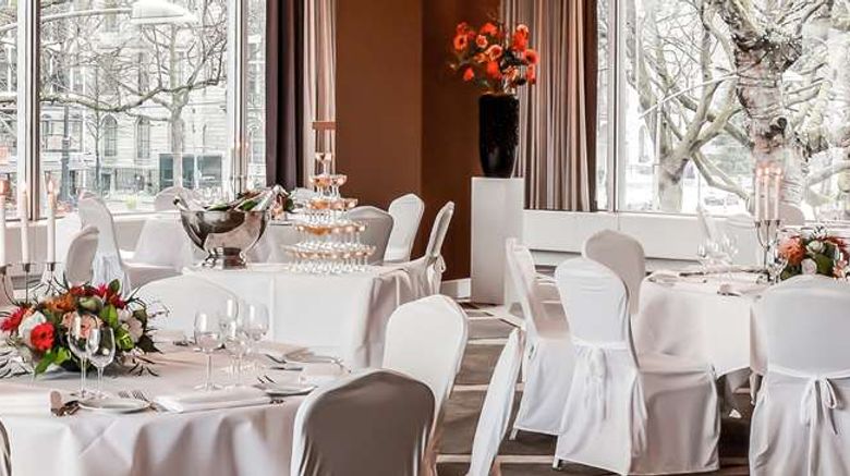 <b>Hilton Rotterdam Meeting</b>. Images powered by <a href="https://iceportal.shijigroup.com/" title="IcePortal" target="_blank">IcePortal</a>.