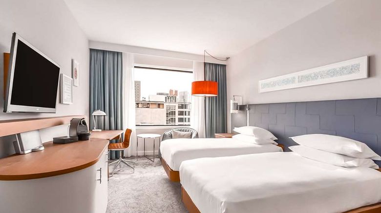 <b>Hilton Rotterdam Room</b>. Images powered by <a href="https://iceportal.shijigroup.com/" title="IcePortal" target="_blank">IcePortal</a>.