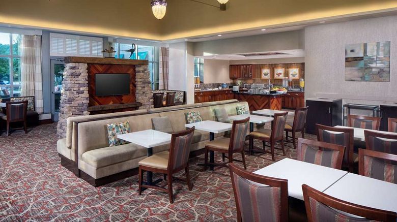 <b>Homewood Suites Rockville-Gaithersburg Lobby</b>. Images powered by <a href="https://iceportal.shijigroup.com/" title="IcePortal" target="_blank">IcePortal</a>.