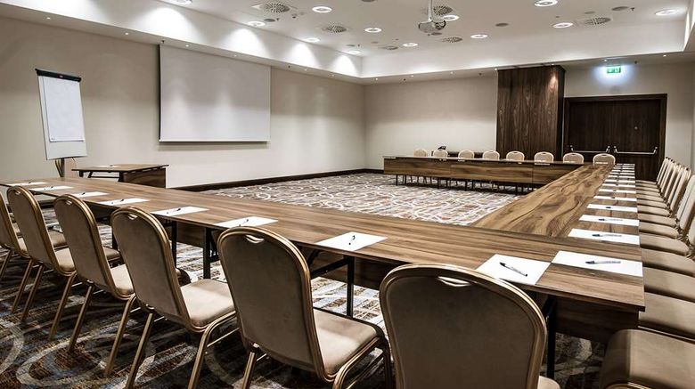 <b>Hilton Garden Inn Rzeszow Meeting</b>. Images powered by <a href="https://iceportal.shijigroup.com/" title="IcePortal" target="_blank">IcePortal</a>.