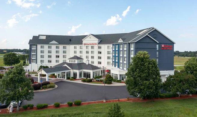 Hilton Garden Inn Roanoke Rapids Exterior