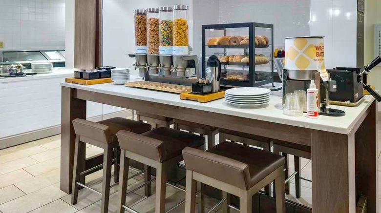 <b>Hilton Garden Inn Roanoke Rapids Restaurant</b>. Images powered by <a href="https://iceportal.shijigroup.com/" title="IcePortal" target="_blank">IcePortal</a>.