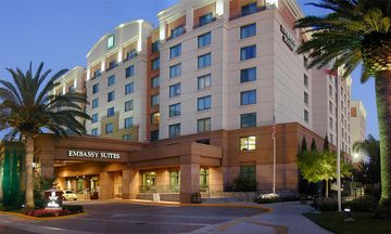 Embassy Suites-Riverfront Promenade