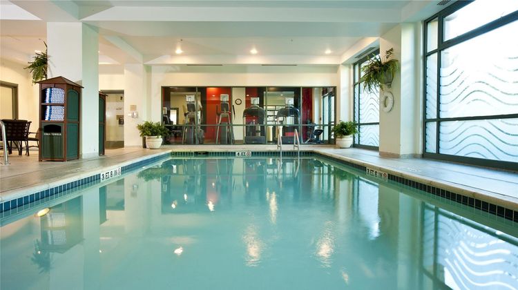 Embassy Suites-Riverfront Promenade Pool
