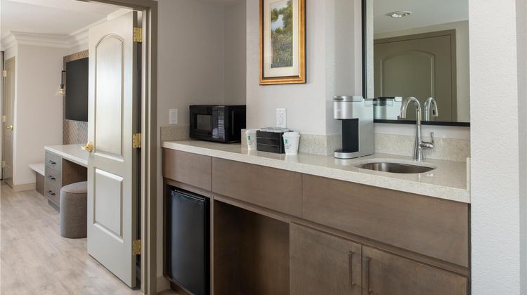 Embassy Suites-Riverfront Promenade Other