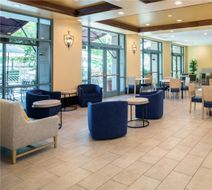 Embassy Suites-Riverfront Promenade Lobby