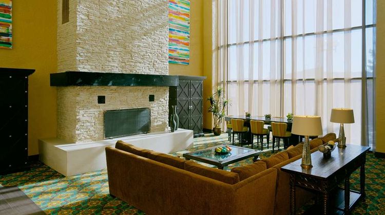 DoubleTree by Hilton Hotel Santa Fe Lobby