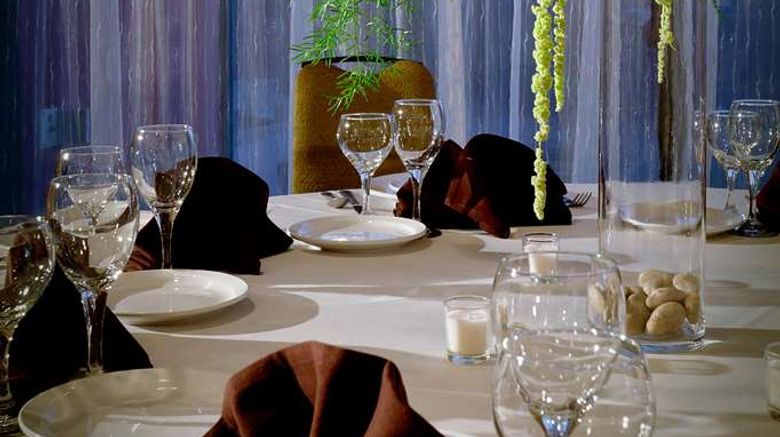 <b>DoubleTree by Hilton Hotel Santa Fe Meeting</b>. Images powered by <a href="https://iceportal.shijigroup.com/" title="IcePortal" target="_blank">IcePortal</a>.