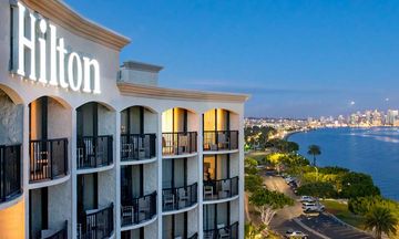 Hilton San Diego Airport/Harbor Island