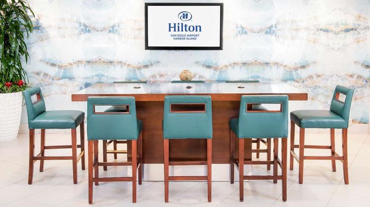 Hilton San Diego Airport/Harbor Island Lobby