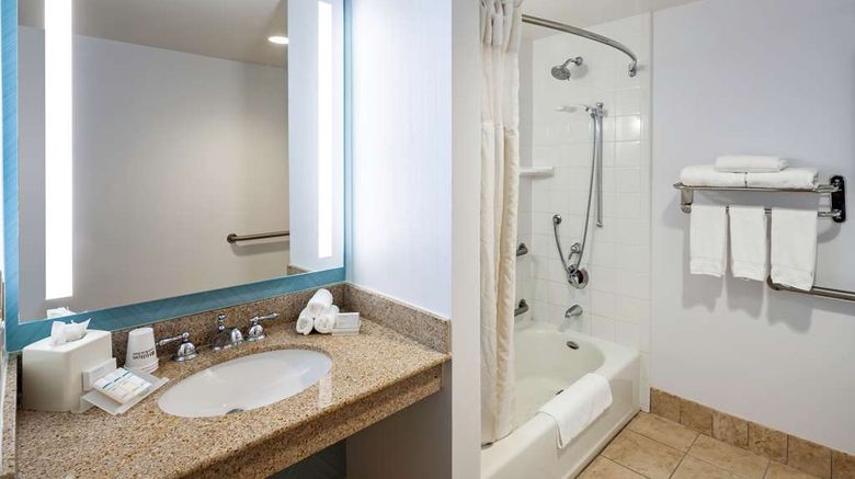 <b>Hilton Garden Inn SD/Rancho Bernardo Room</b>. Images powered by <a href="https://iceportal.shijigroup.com/" title="IcePortal" target="_blank">IcePortal</a>.
