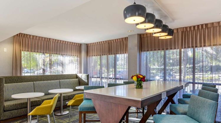 Hampton Inn Carlsbad Lobby
