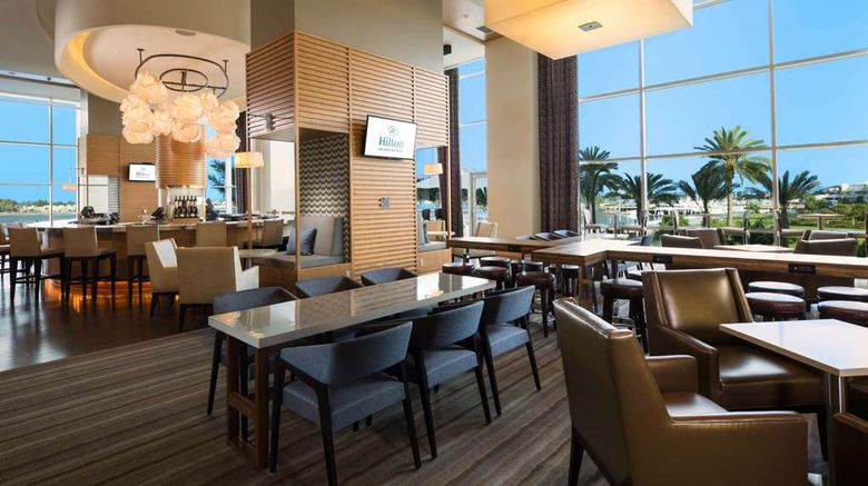 <b>Hilton San Diego Bayfront Lobby</b>. Images powered by <a href="https://iceportal.shijigroup.com/" title="IcePortal" target="_blank">IcePortal</a>.