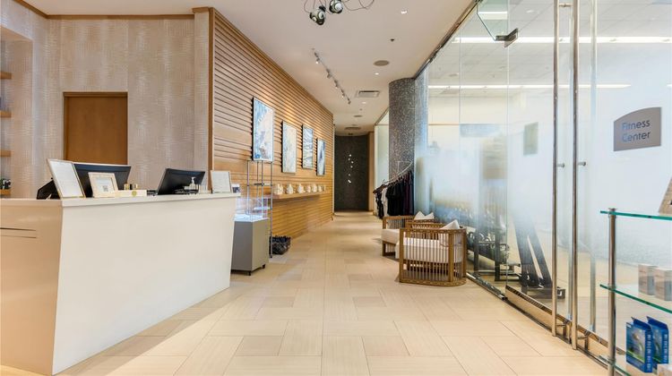 Hilton San Diego Bayfront Spa