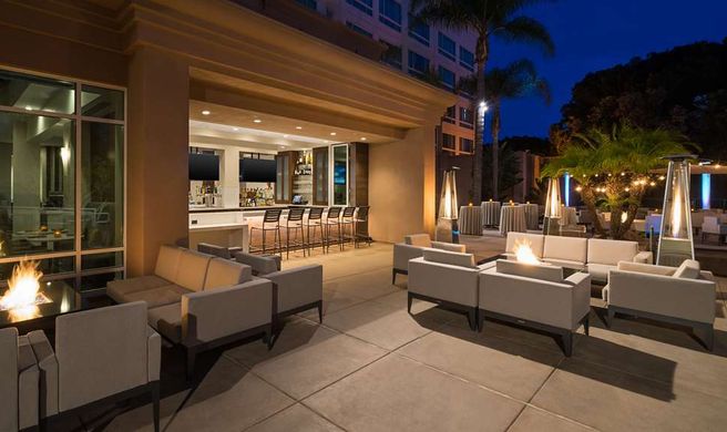 Doubletree by Hilton San Diego-Del Mar Exterior