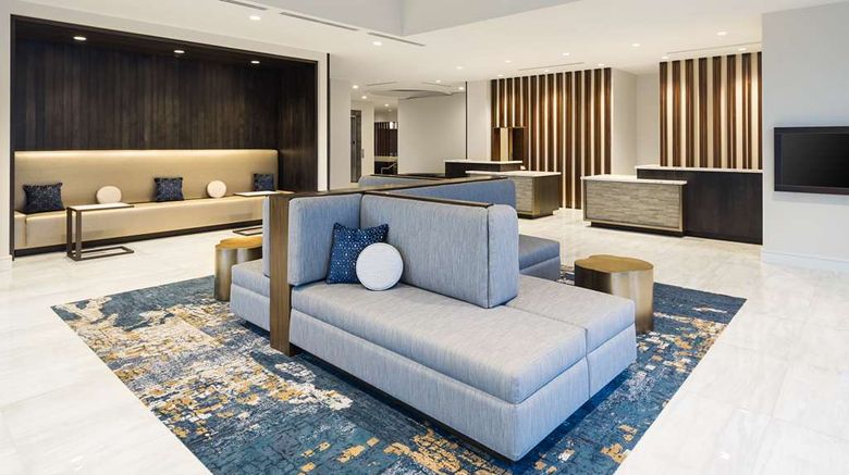<b>Doubletree by Hilton San Diego-Del Mar Lobby</b>. Images powered by <a href="https://iceportal.shijigroup.com/" title="IcePortal" target="_blank">IcePortal</a>.